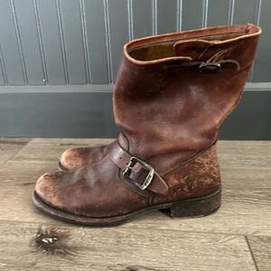 Veronica Frye boot size 9